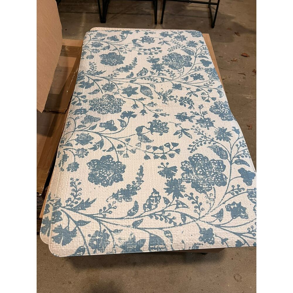STYLEWELL COMFORT INDOOR MAT FLORAL PRINT BLUE & WHITE 20" X 36" NWT
